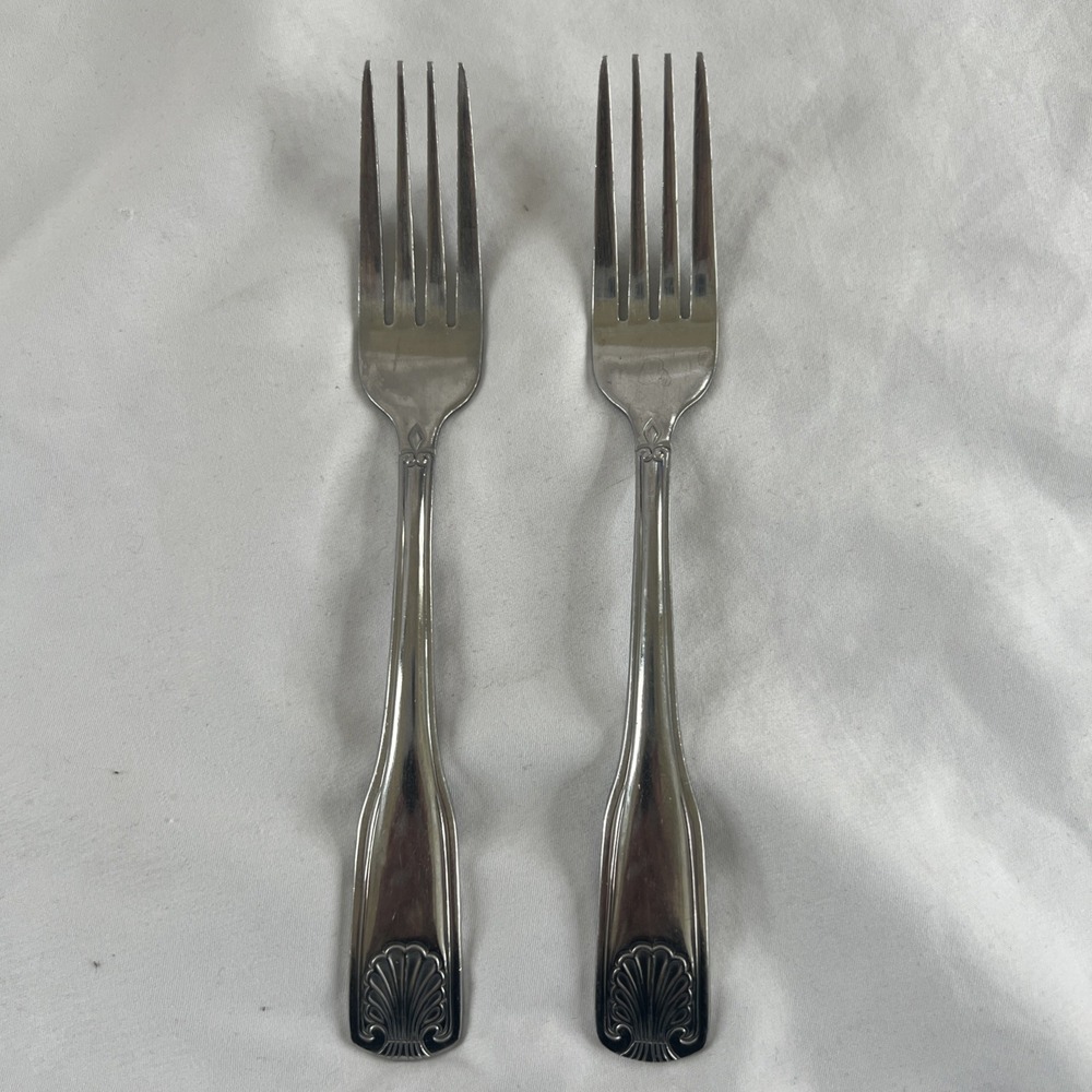 (2) Walco Utica Stainless Fanfare Dinner‎ Forks Shell Glossy 7 7/8 Inches